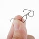 thumbnail image 3 of Escultura de mujer 1: gafas para de acción de, 3 of 9