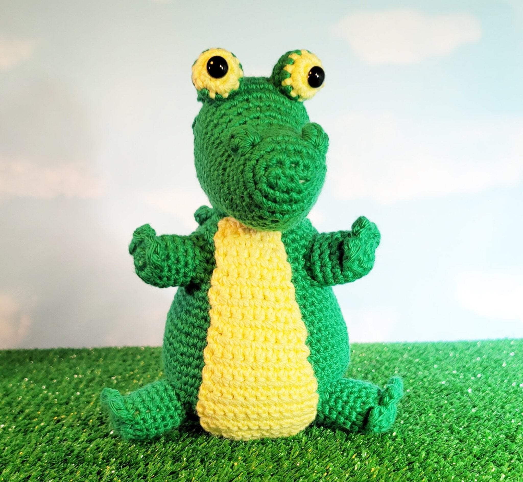 Baby Alligator Amigurumi Crochet Kit