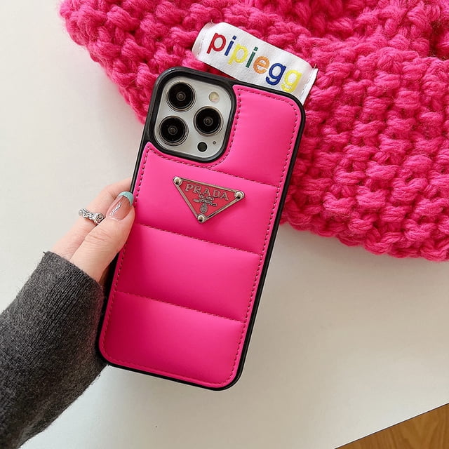 Buena Protección Abajo Abrigo Estereoscópico Airbag Resistente A Los Golpes Funda Para Teléfono Para IPhone 14 Pro Max 11 12 13 Moda Cuero Suave De Alta Calidad Prada Log Bumper Cubierta Gao Jiahui unisex