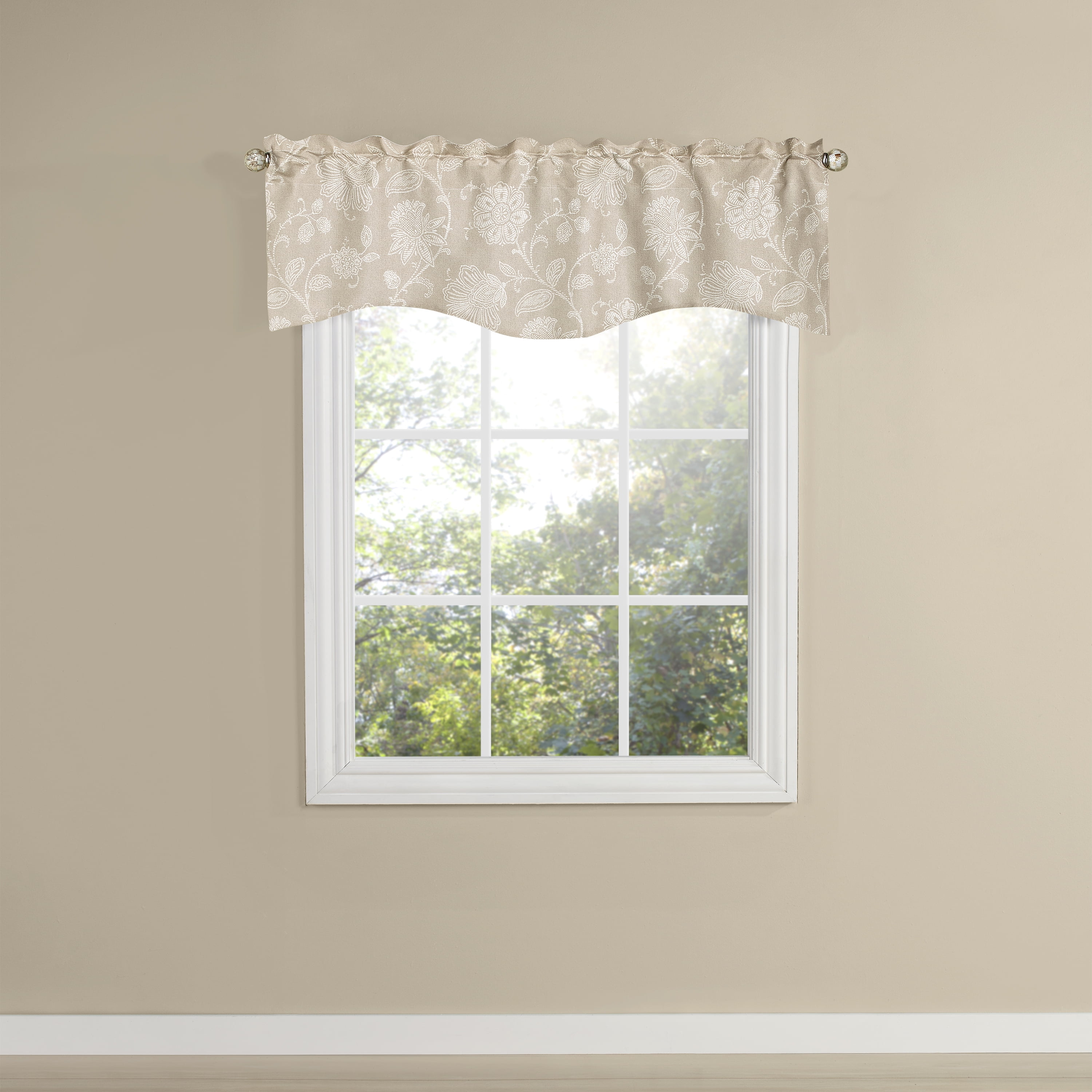 BELLE MAISON USA, LTD. FELICITY LINED SCALLOPED VALANCE 52" X 17