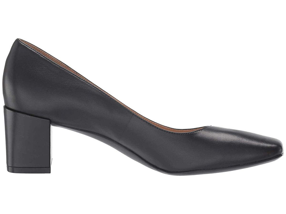 womens naturalizer pumps