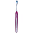 thumbnail image 2 of Cepillo de Dientes Oral-B Indicator Plano Suave Pack de 3, 2 of 8