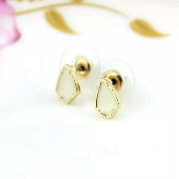 Minimalist Stud Earrings Gold Plated Kite Arrow Boutique Simple Jewelry