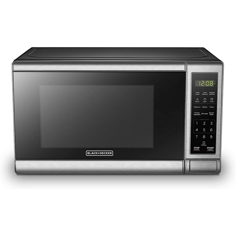 BLACK+DECKER 0.7 cu ft 700 Watt Microwave Oven Black EM720CPN-P