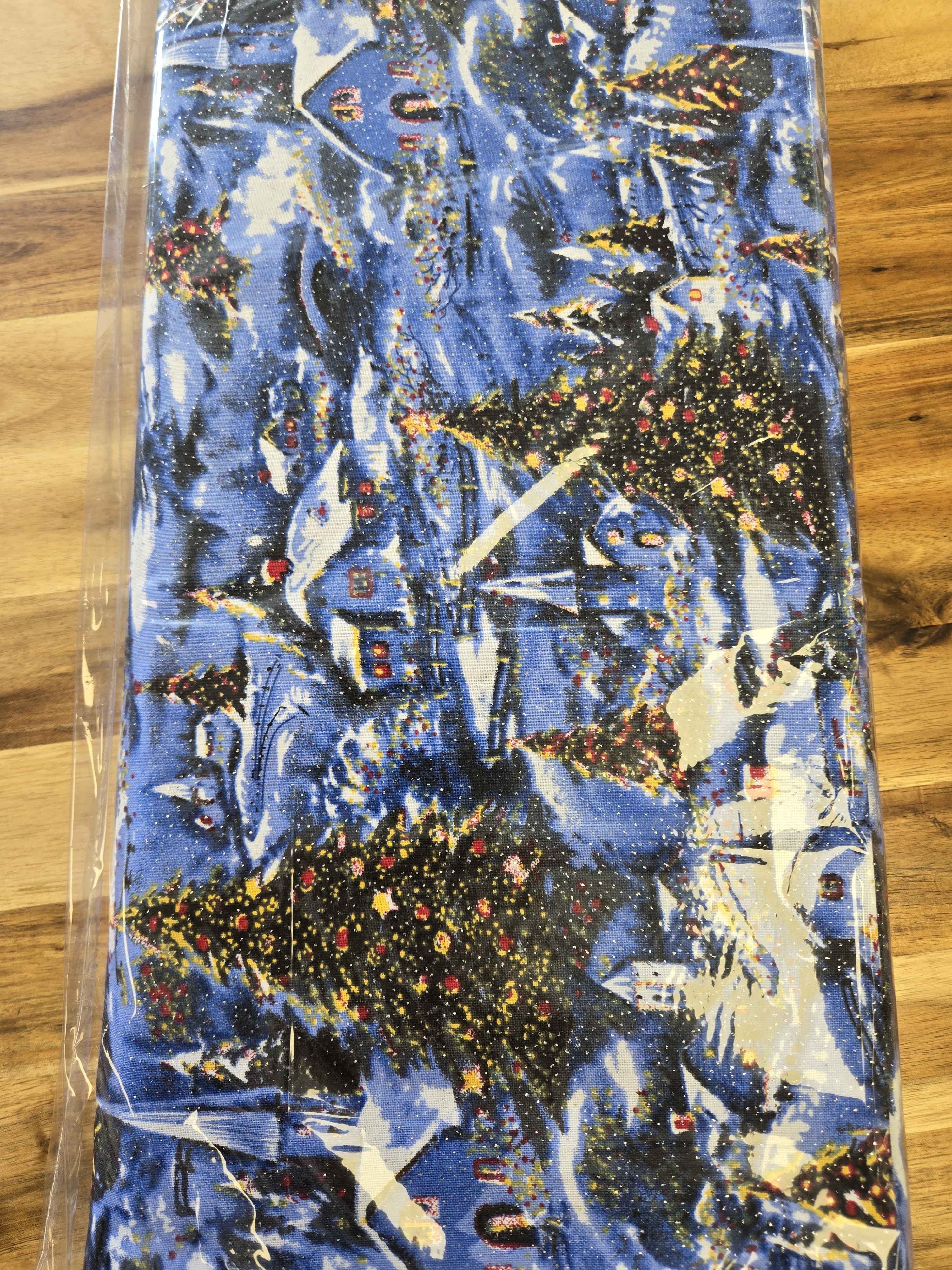 David Textiles Winter White Christmas With Glitter 100% Cotton Sold by Bolt (8 Yards)