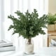 thumbnail image 5 of Rama de pino verde artificial de 35 cm | Tallos de pino navideños realistas y flexibles con alambre flexible | Decoración navideña impermeable para coronas, árboles y jarrones para uso en interiores, 5 of 6