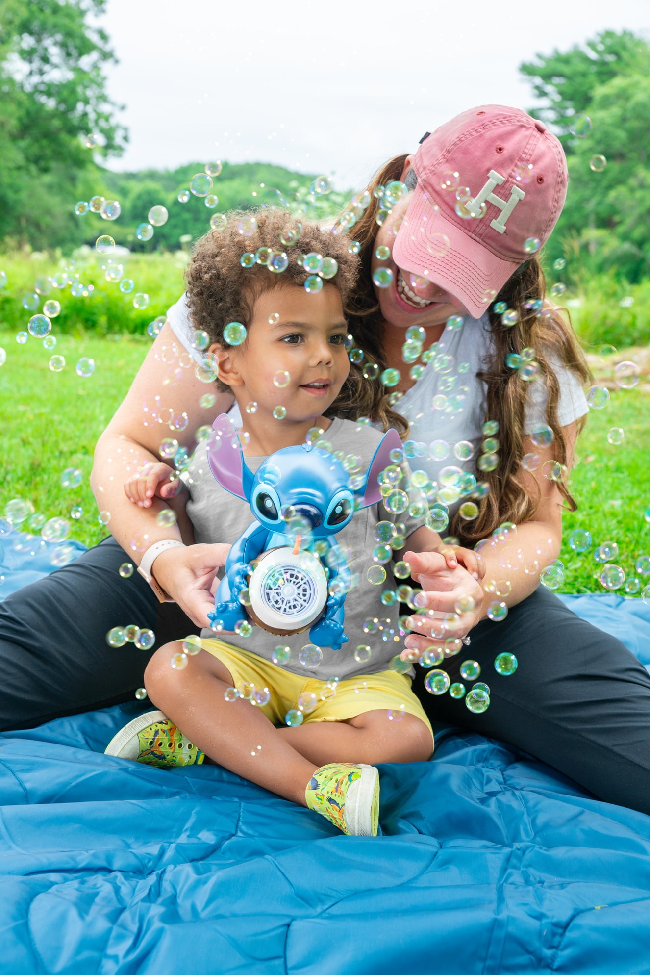 Little Kids Inc. Disney Stitch Musical Bubble Machine, Ages 3 and up