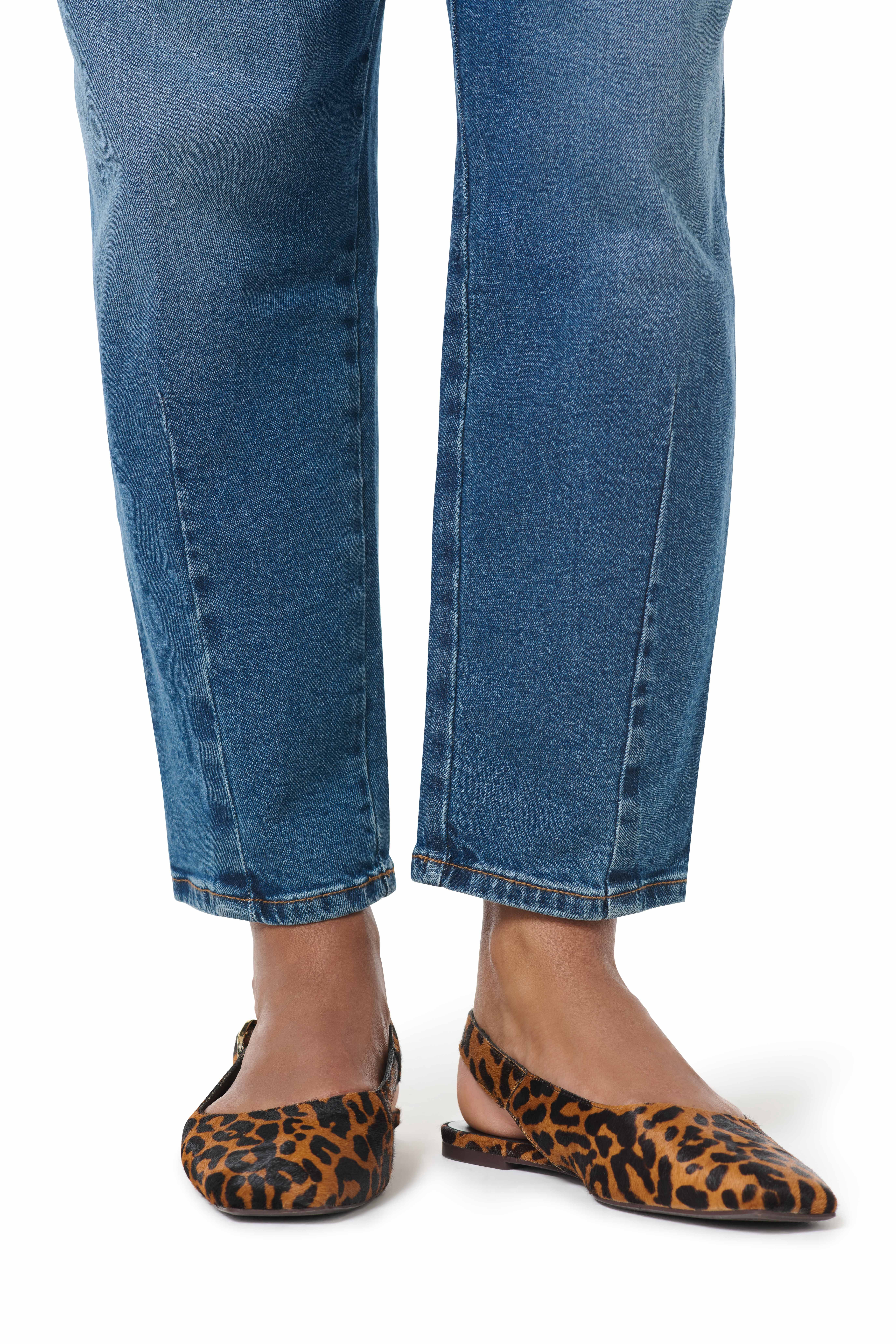 Gloria Vanderbilt Swan Series Women's Tapered Ankle Jean Sizes 2-18