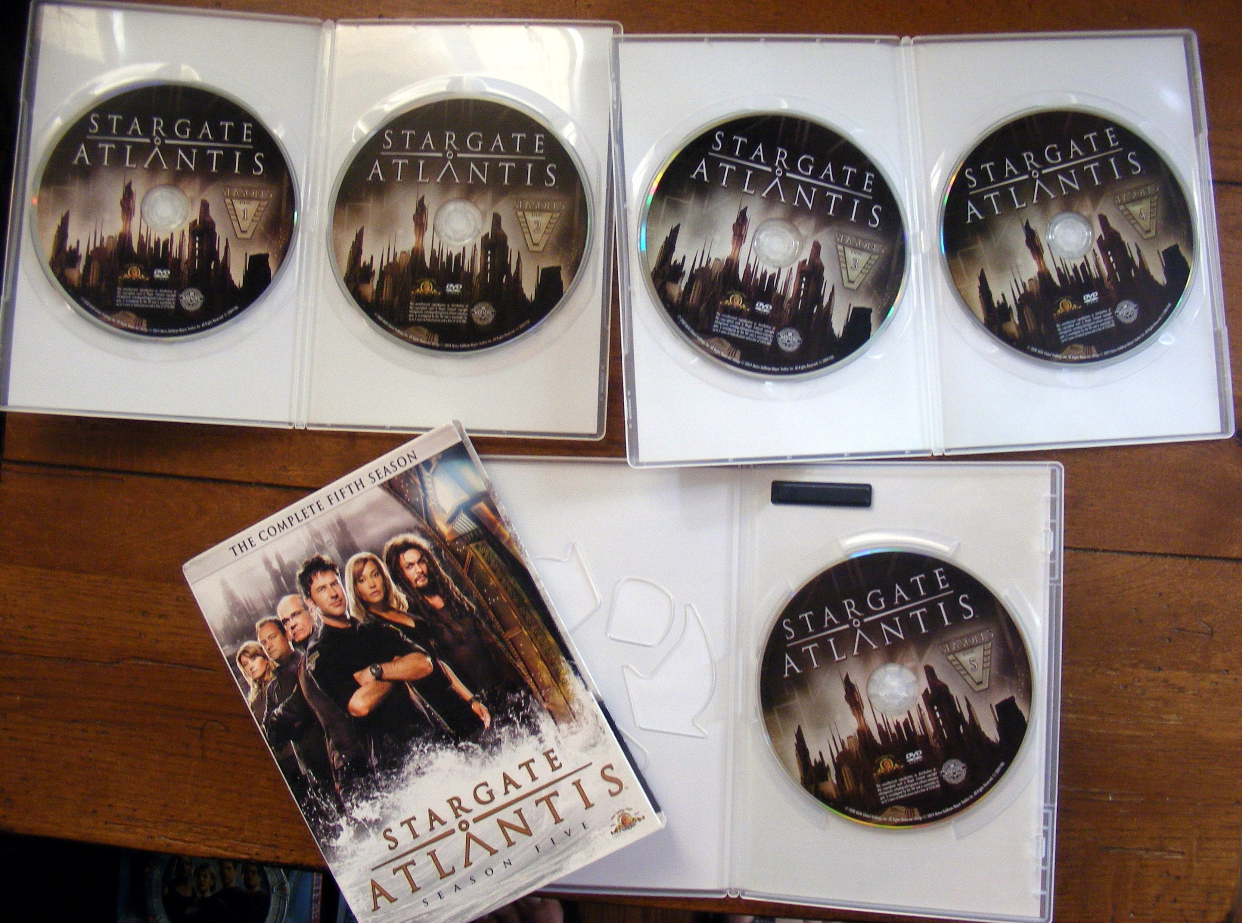 MGM Stargate Atlantis: Complete Fifth Season DVD, Sci-Fi