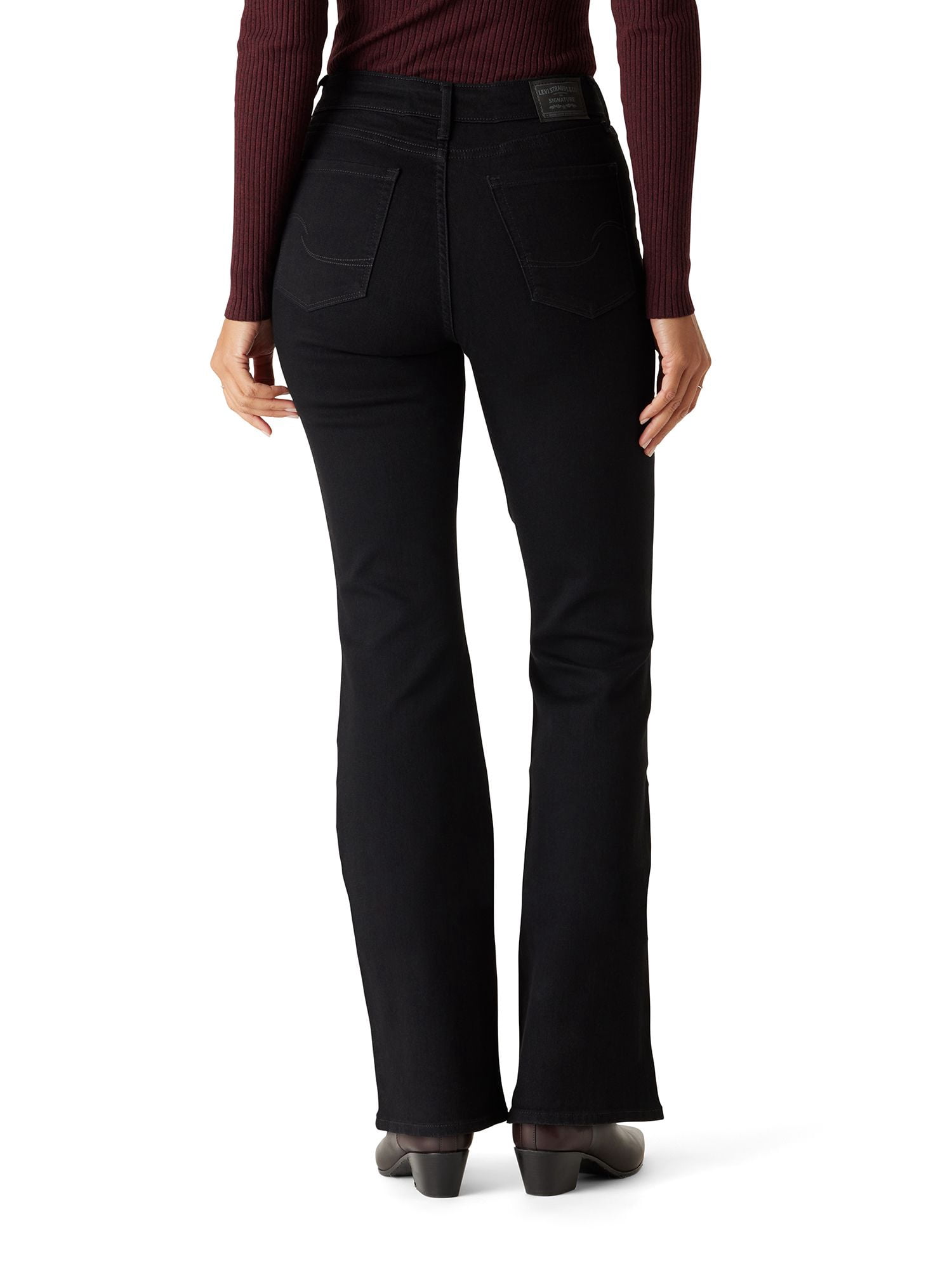 Levi Strauss Signature Women's and Women's Plus Mid Rise Slimming Bootcut Jeans, Sizes 2-26