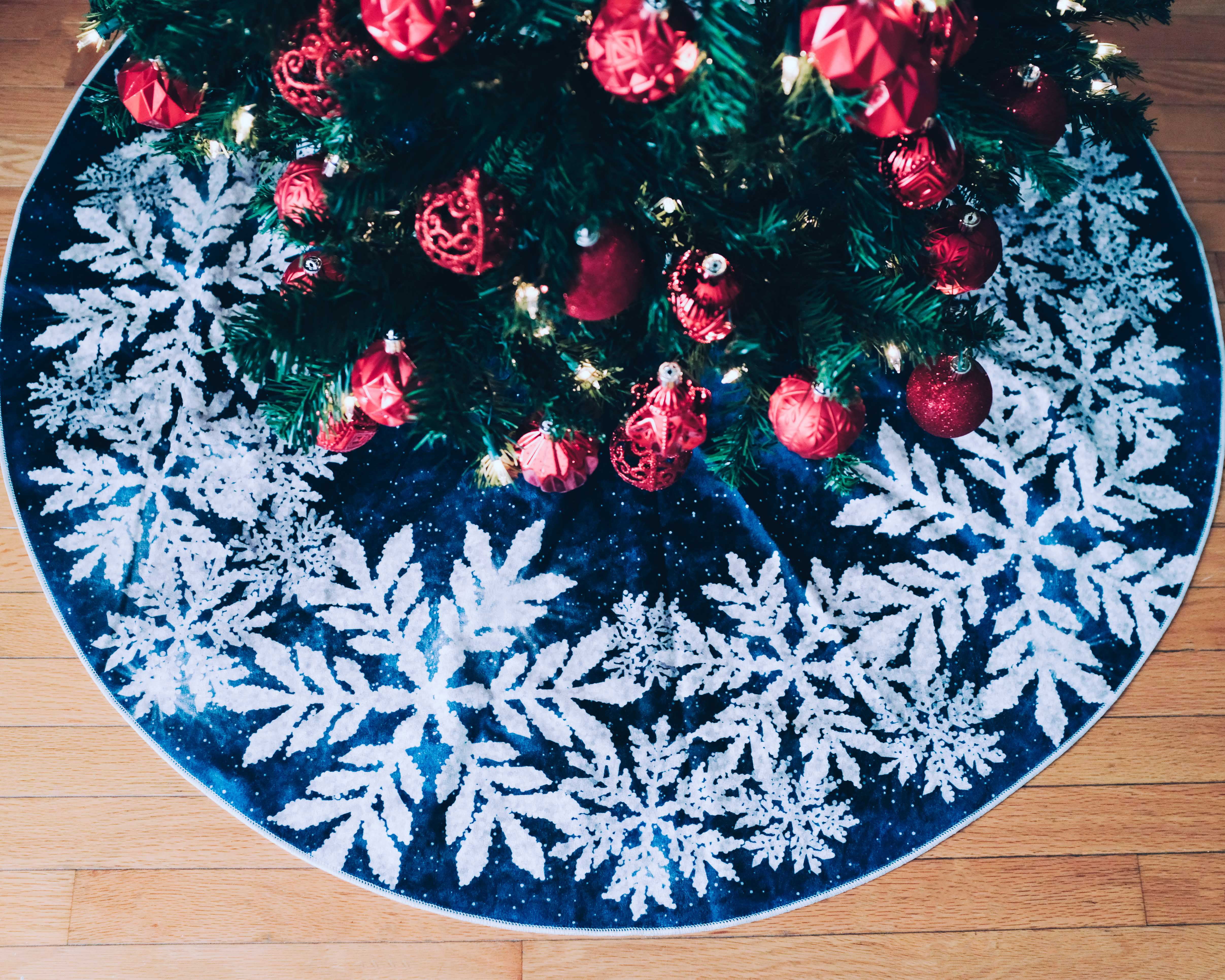 48 Christmas Tree Skirt 