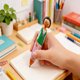 thumbnail image 5 of Bolígrafos con personajes, bolígrafos de escritura divertidos y originales | Papelería infantil adorable y divertida | Bolígrafos decorativos con forma de muñeca para la escuela, 5 of 7