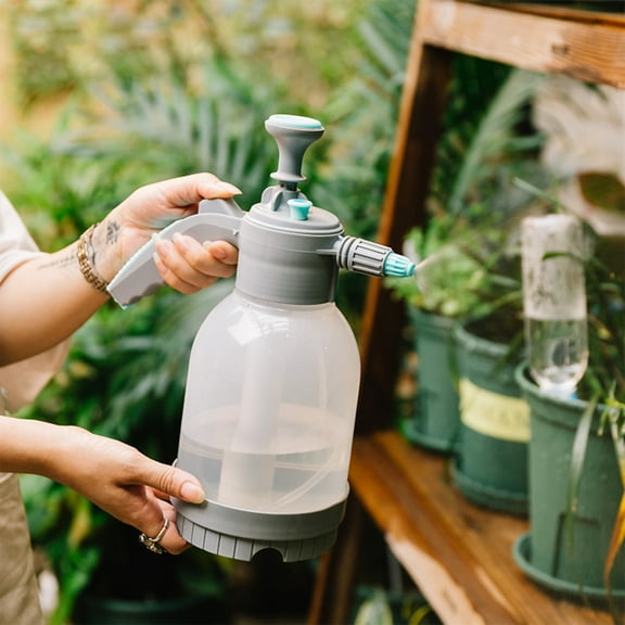 Gyedtr Pressure Spray Bottle,Handheld Multi-Purpose Garden Pump Sprayer with Adjustable Nozzle Thumb Trigge,with Adjustable Spray Patterns,2L Ergonomic, Ideal for Car Washing & Garden Irrigation