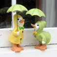 thumbnail image 2 of Patos de jardín Dilly and Dally, adornos de jardín, par de patos, 21 cm de alto con sombrillas desmontables, 2 of 4