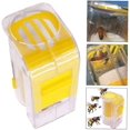 thumbnail image 3 of Marcador de abeja reina, jaula para botellas de abeja reina, herramienta de apicultura de plástico con una mano, color amarillo, buen Material, diseño duradero, 3 of 5