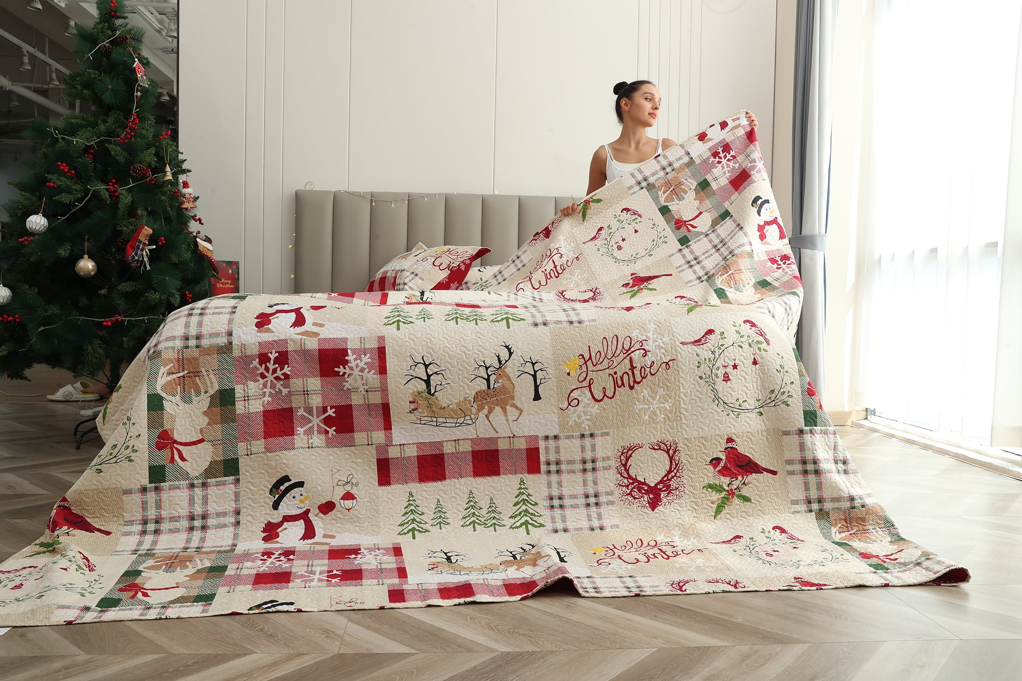 Smuge Christmas Quilt Sets Queen Full Size Reindeer Bedding Sets Snowman Xmas Bedspread Lightweight Snowflake Coverlet with 2 Pillow Shams, Beige Green