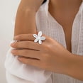 thumbnail image 3 of Instagram Cool Wind Irregular Anillo de apertura de la gota de agua Moda Textura Flor Perla Anillo, 3 of 5