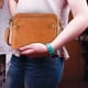 thumbnail image 3 of Bolsa de hombro cruzada de tres capas, bolso de ocio plegable al aire libre, marrón, 3 of 3