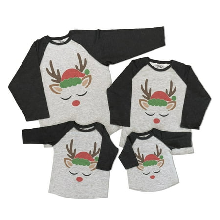 

7 ate 9 Apparel Matching Family Merry Christmas Shirts - Reindeer Face with Santa Hat Grey Shirt 2T