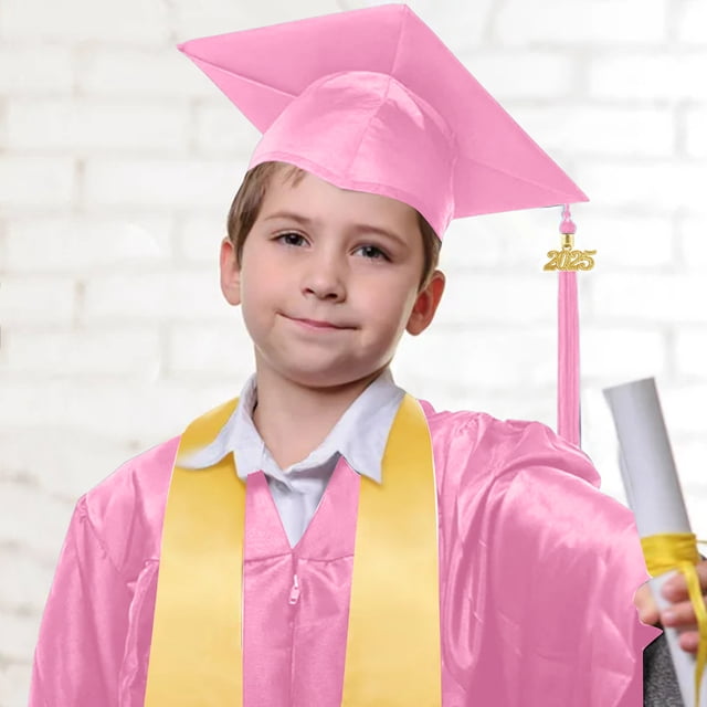 YWIYIUD 1 Set Graduation Tassel Cap and Gown 2026 Graduates Party Sets Practical Graduation Gifts Suitable or Kindergarten Primary and Secondary School Students