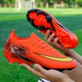 thumbnail image 5 of Botas de fútbol de entrenamiento profesionales para hombres, zapatos de fútbol Unisex, botines de césped de tendencia, deporte transpirable al aire libre, ultraligero, antideslizante, 5 of 5