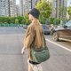thumbnail image 2 of (Verde) 1 pieza de lona bolso de mensajero casual bolso de mensajero bolso de hombro de lona bolsos de mujer y hombre bolso de lona de nicho de tendencia de moda, 2 of 3