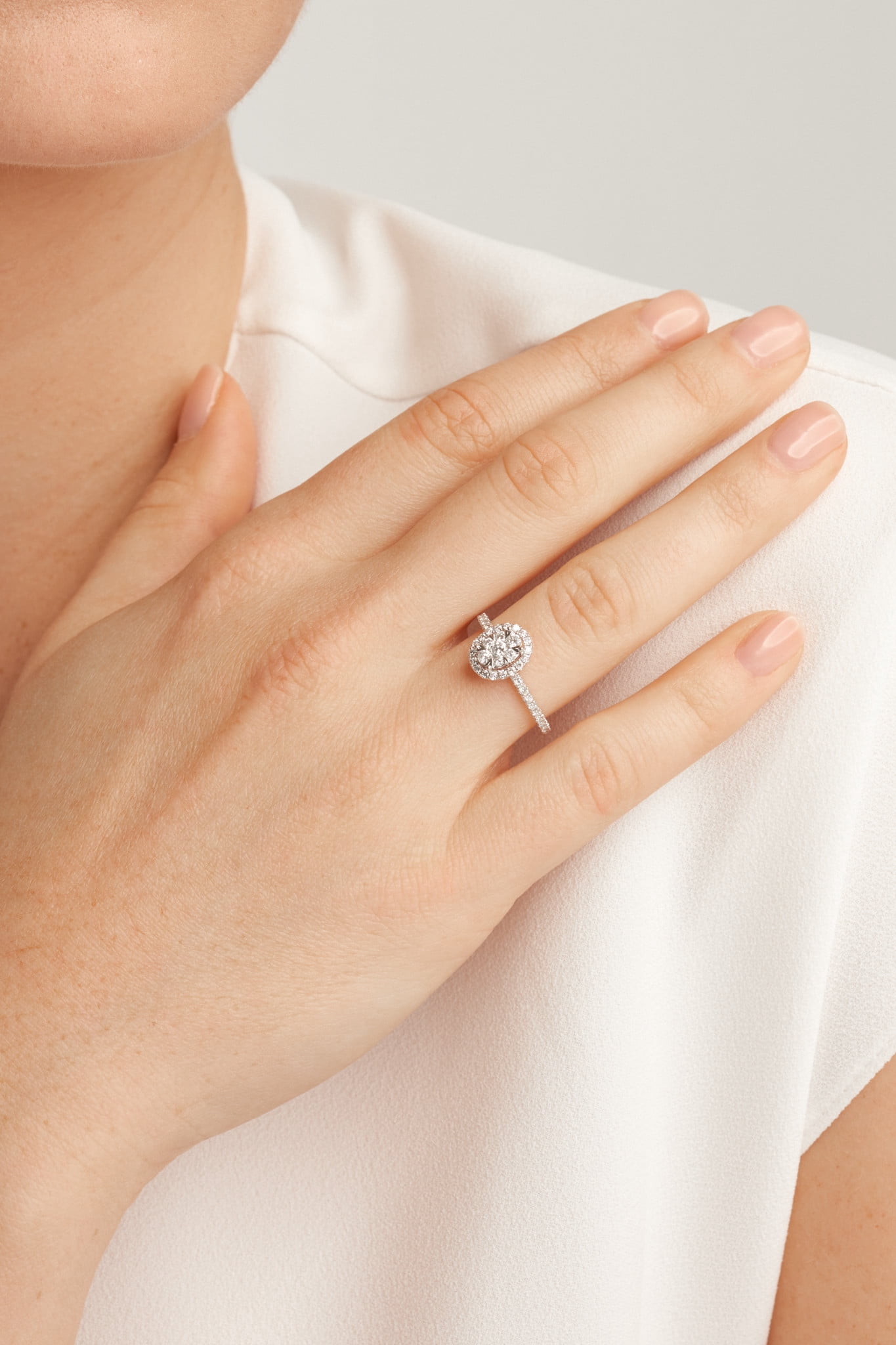Forever Facets 5/8 CT TW Lab Grown Diamond Oval-Shape Ring in Sterling Silver, Adult Female