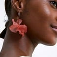 thumbnail image 3 of Pendientes de resina con borlas de pétalos de rosa bohemia - Pendientes de pétalos en capas - Pendientes de borlas de flores exageradas con personalidad, 3 of 5