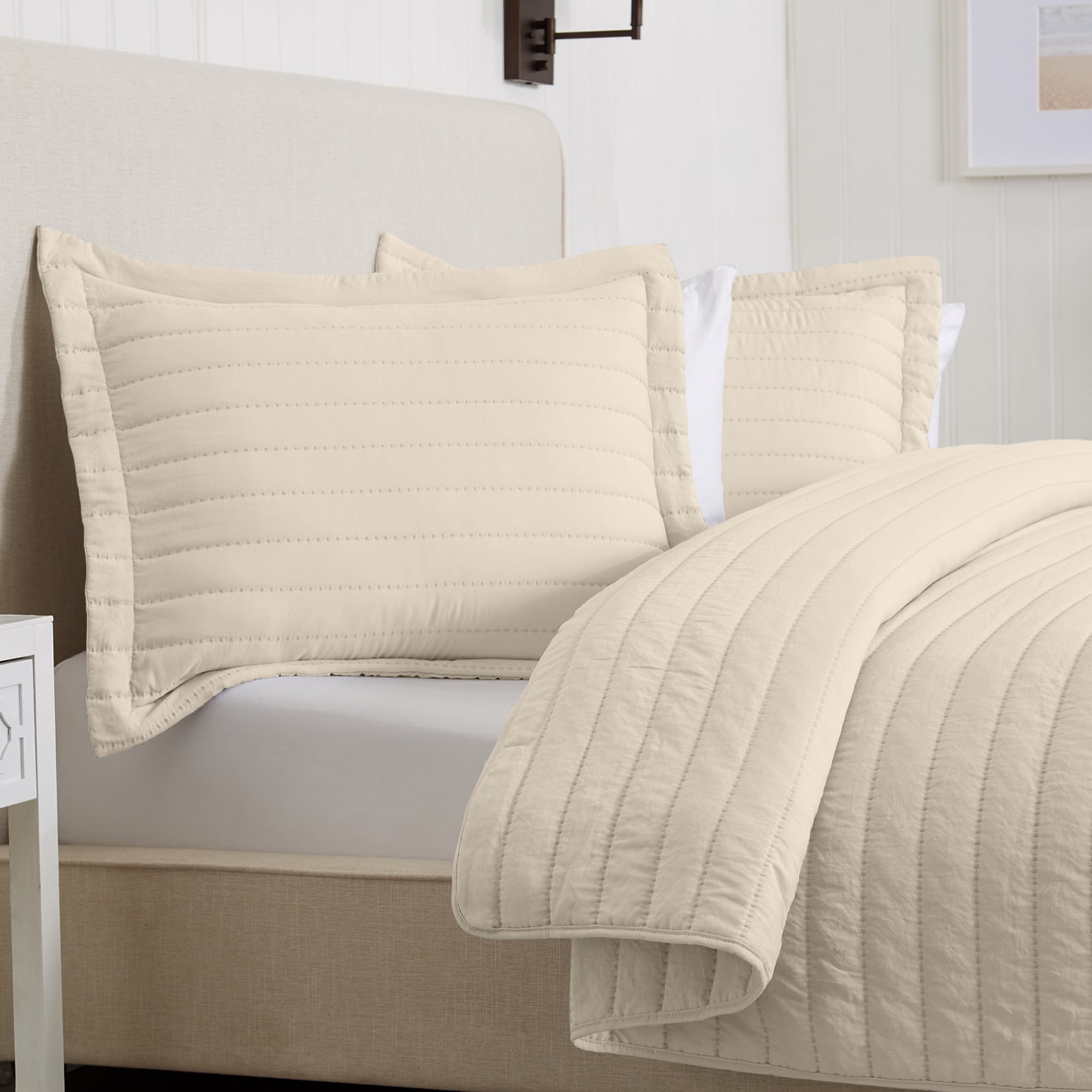 Great Bay Home Channel Stitch Modern Ribbed Reversible Quilt Set With Shams  (Twin, Natural (Sand))