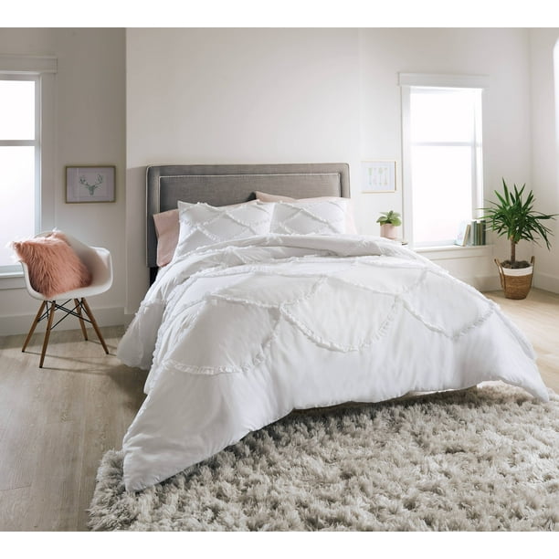 Better Homes & Gardens White Textured Scallop 3Piece Comforter Set