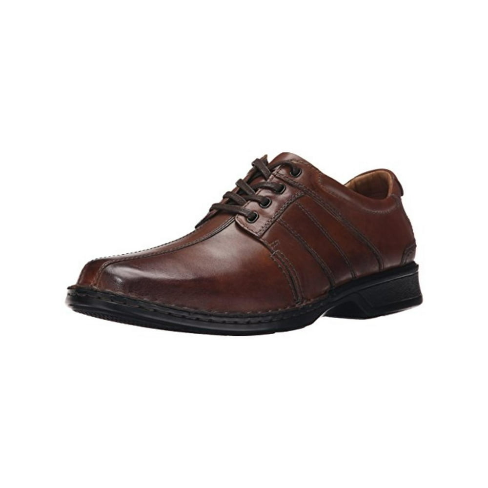 clarks touareg vibe
