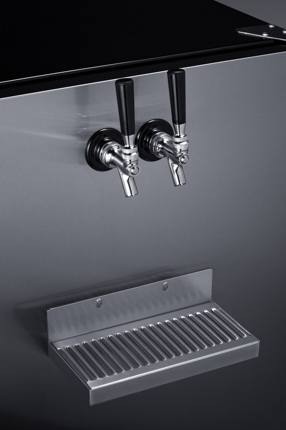 Summit Sbcfrtplhd 24" Wide 5.3 Cu. Ft. Built-In Double Tap Kegerator - Stainless Steel