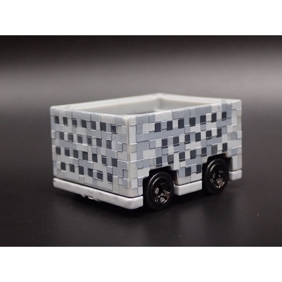 Open Box MINECRAFT MINECART SILVER RARE 1:64 SCALE COLLECTIBLE DIORAMA DIECAST MODEL CAR