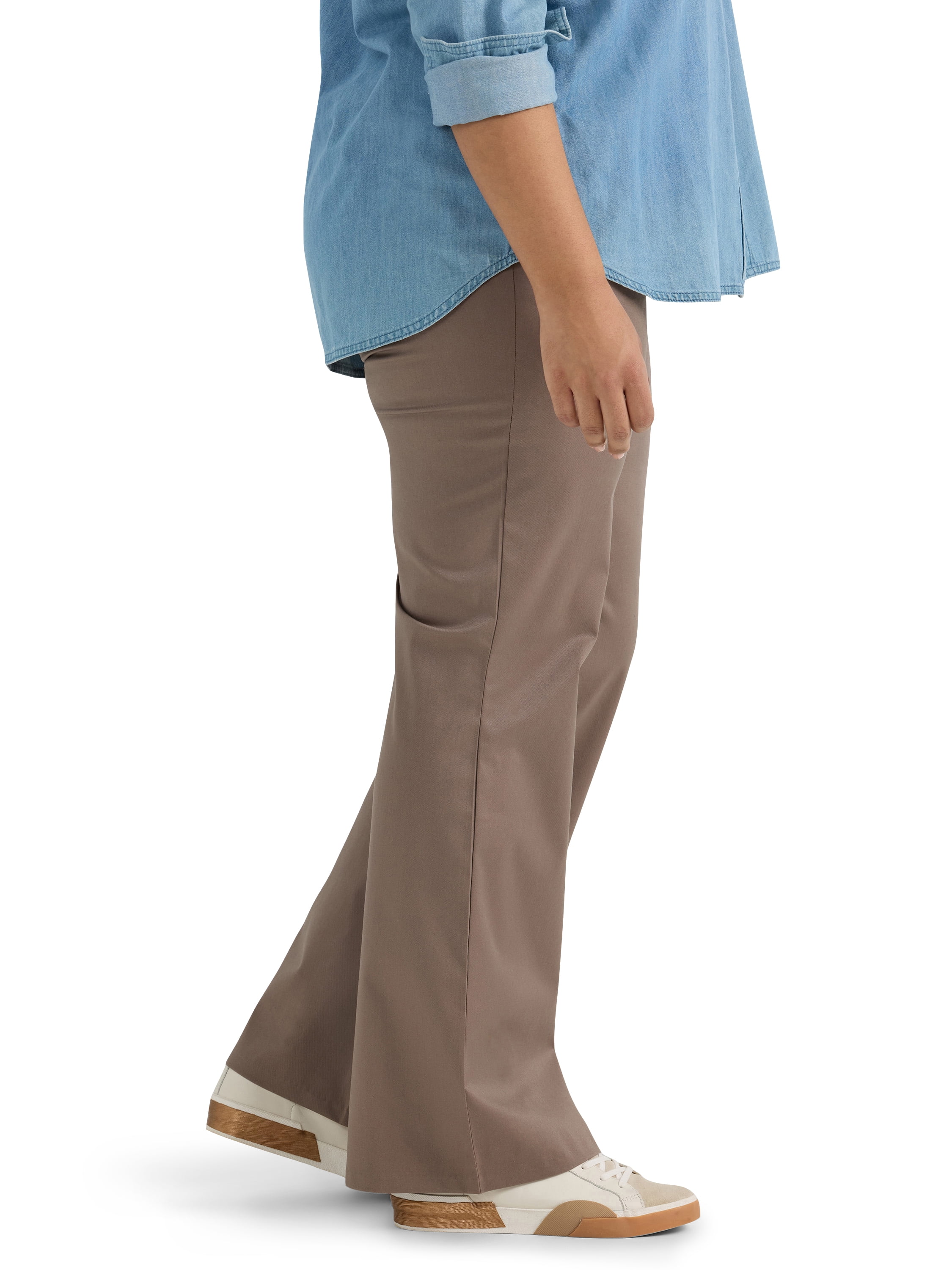 Lee® Women's Plus Mid Rise Wrinkle Free Bootcut Pant