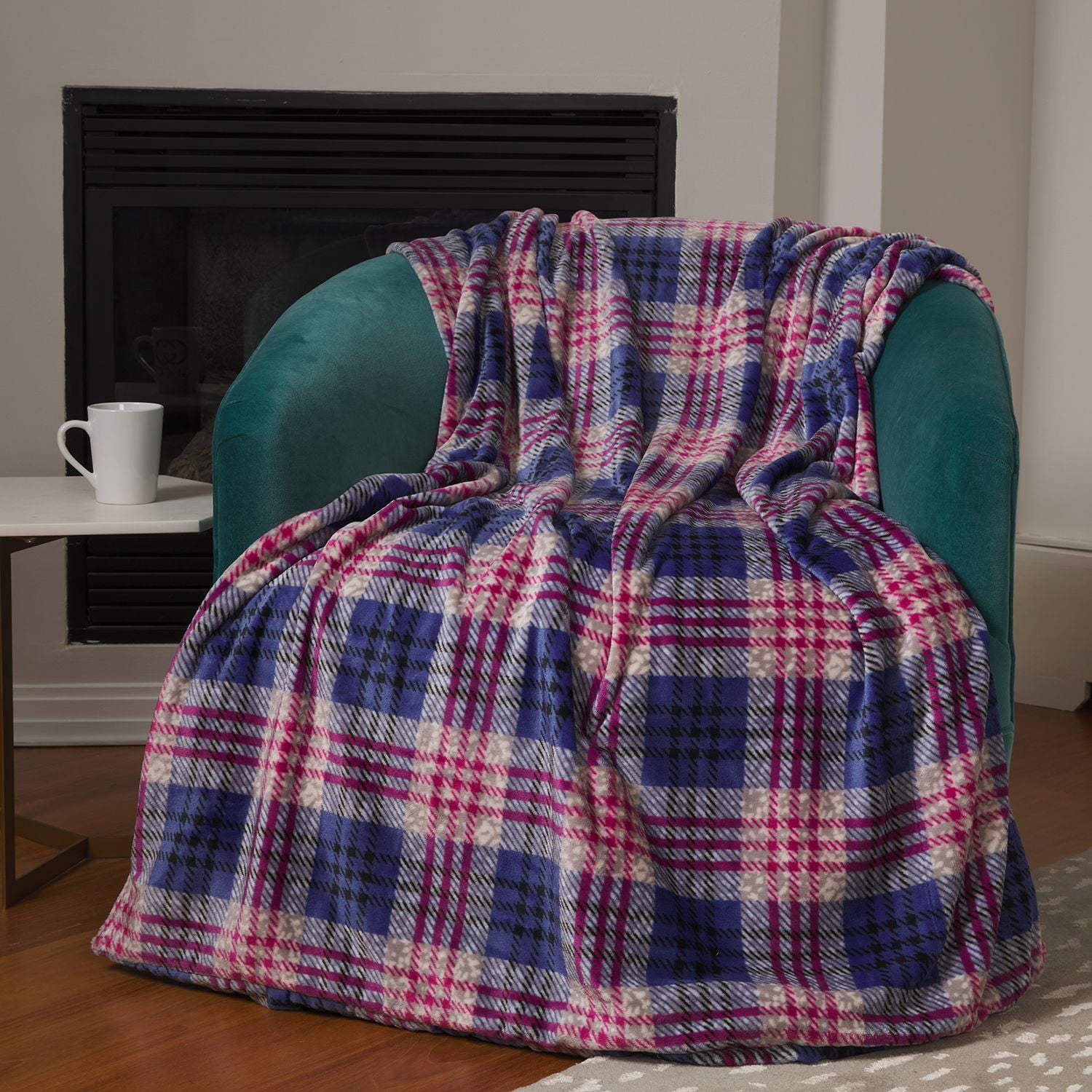 ClimateRight by Cuddl Duds Oversized Throw With A Cozy Sherpa Pocket For Your Feet, Red/Blue Plaid