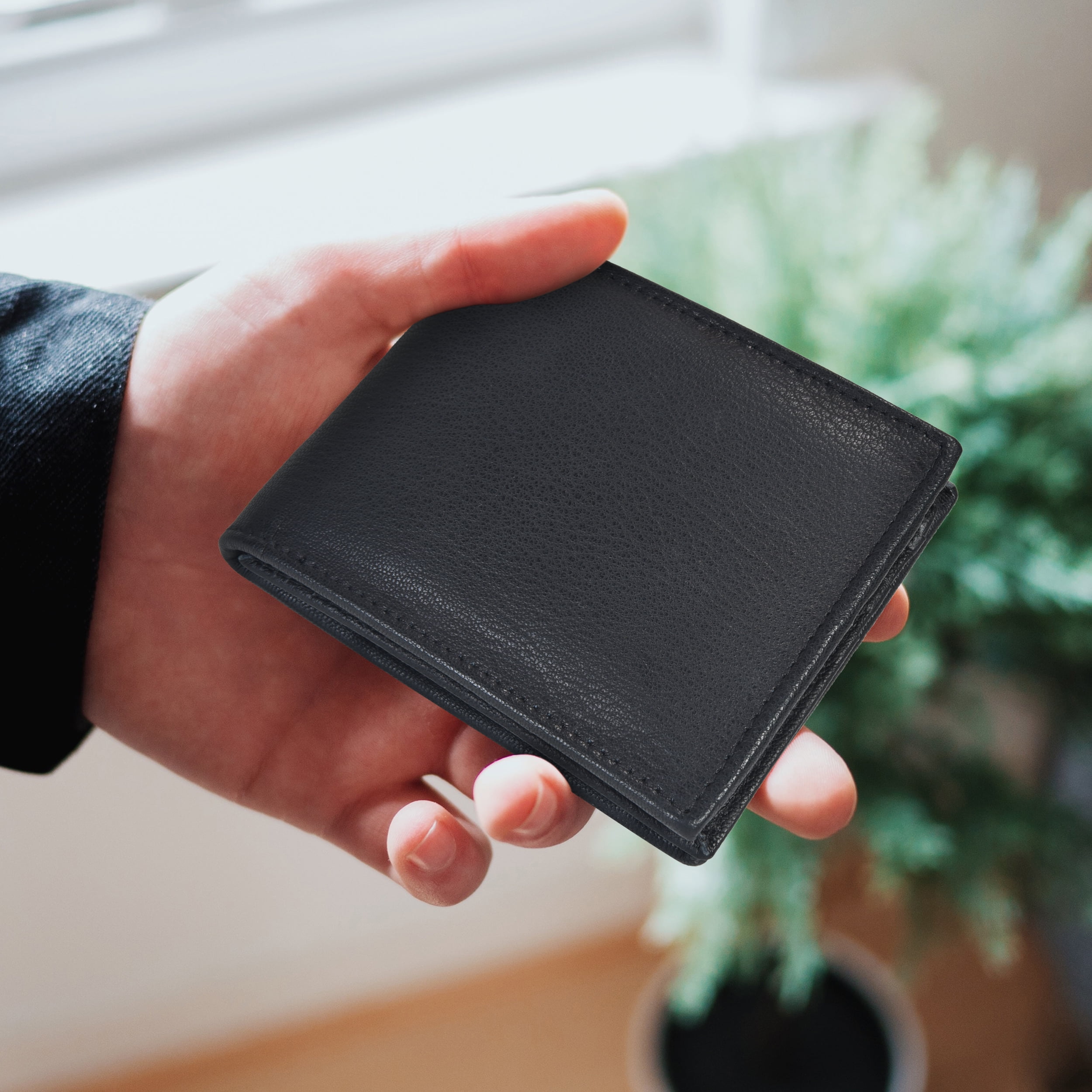 Il Bussetto Bi-fold Wallet with Coin Pocket Black 01 – trueffelschwein