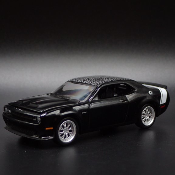 (Open Box) 2023 23 DODGE CHALLENGER SRT HELLCAT REDEYE 1/64 SCALE DIORAMA DIECAST MODEL CAR