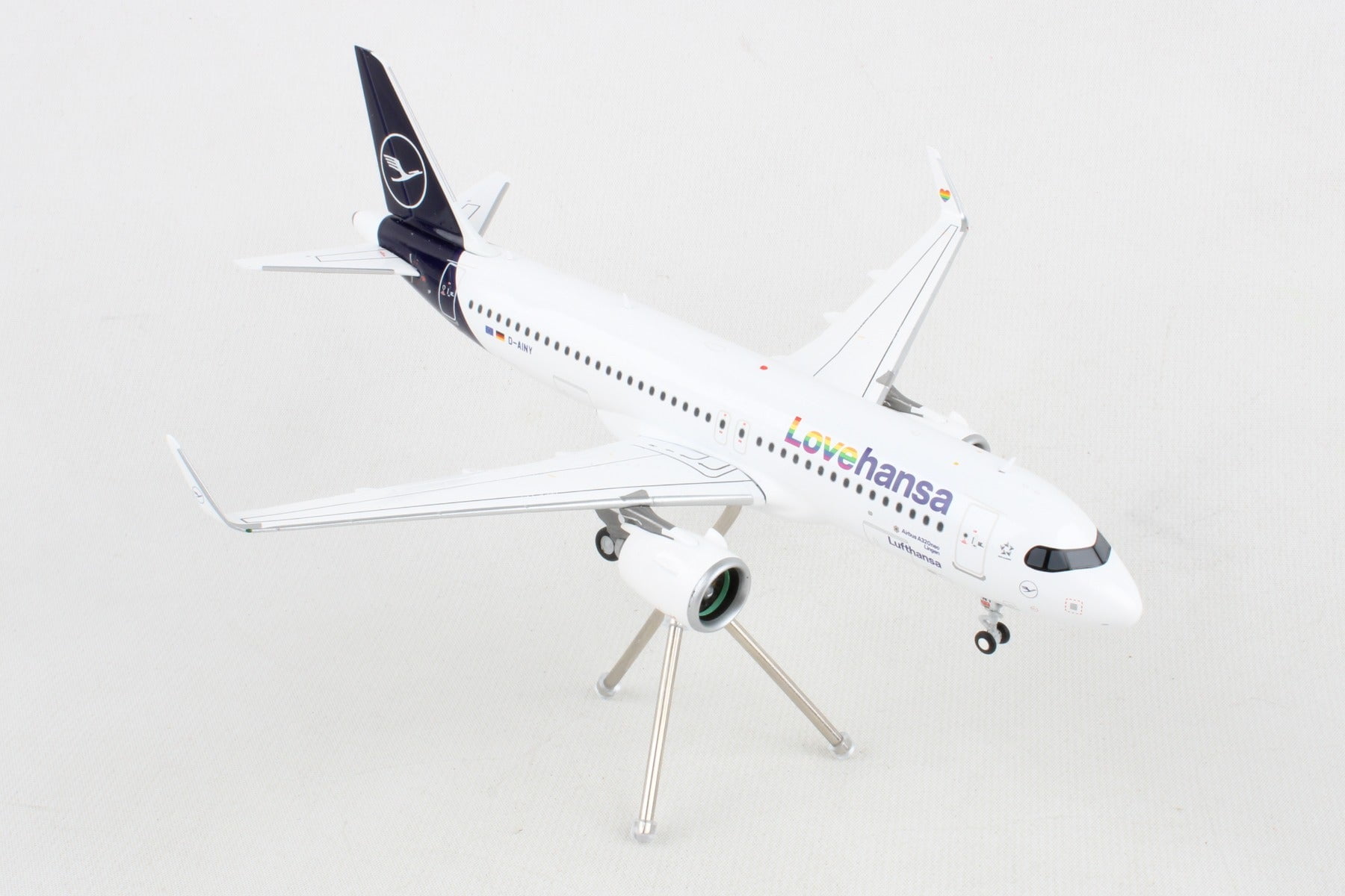Breeze Airways E195 1-200 Scale Reg-N190BZ Airplane - Walmart.com