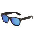 thumbnail image 4 of Gafas de sol polarizadas estilo retro clásico de los años 80 con marco cuadrado para hombre y mujer, 1 marco negro, 4 of 5