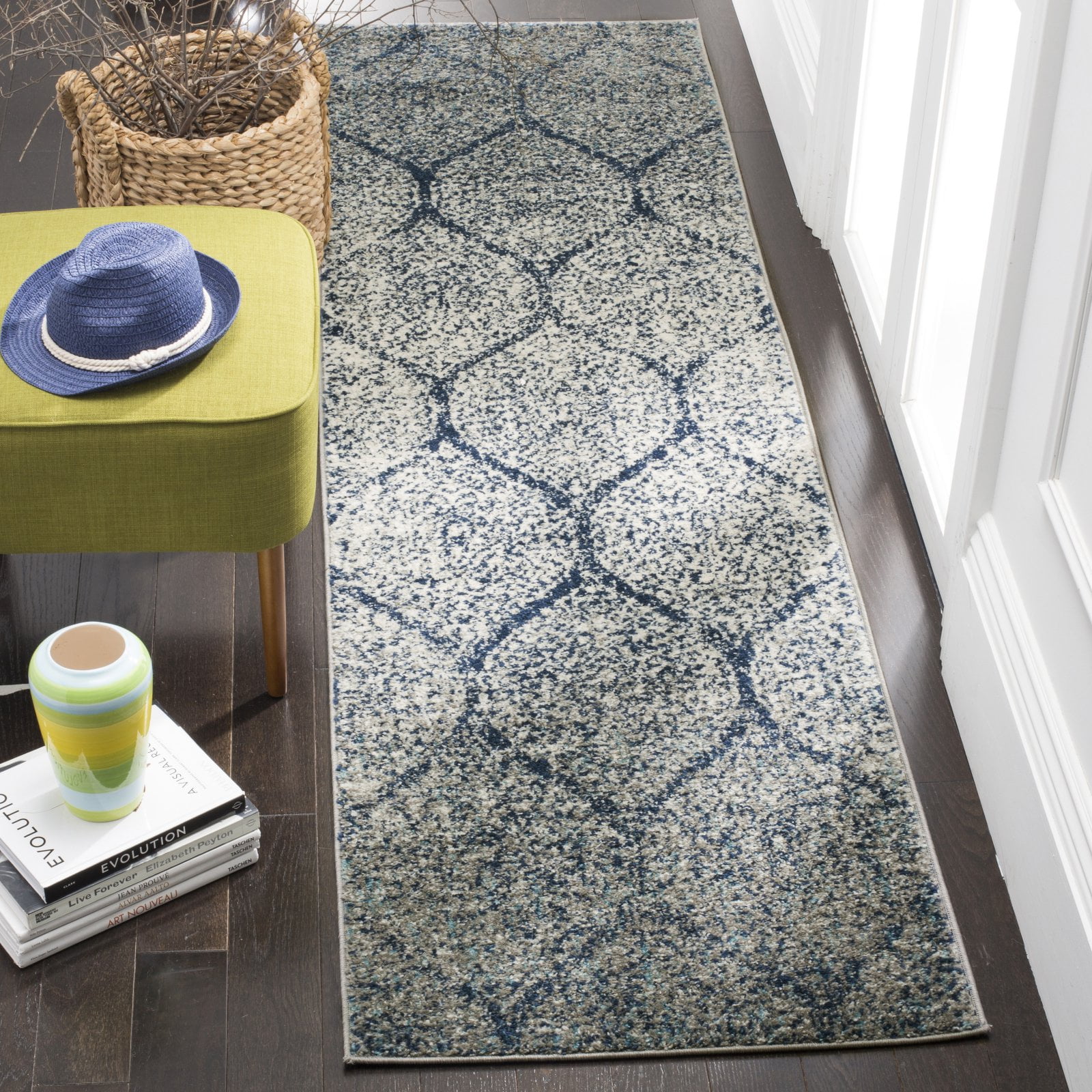 SAFAVIEH Madison Leighton Geometric Area Rug, Navy/Silver, 6'7" x 9'2"