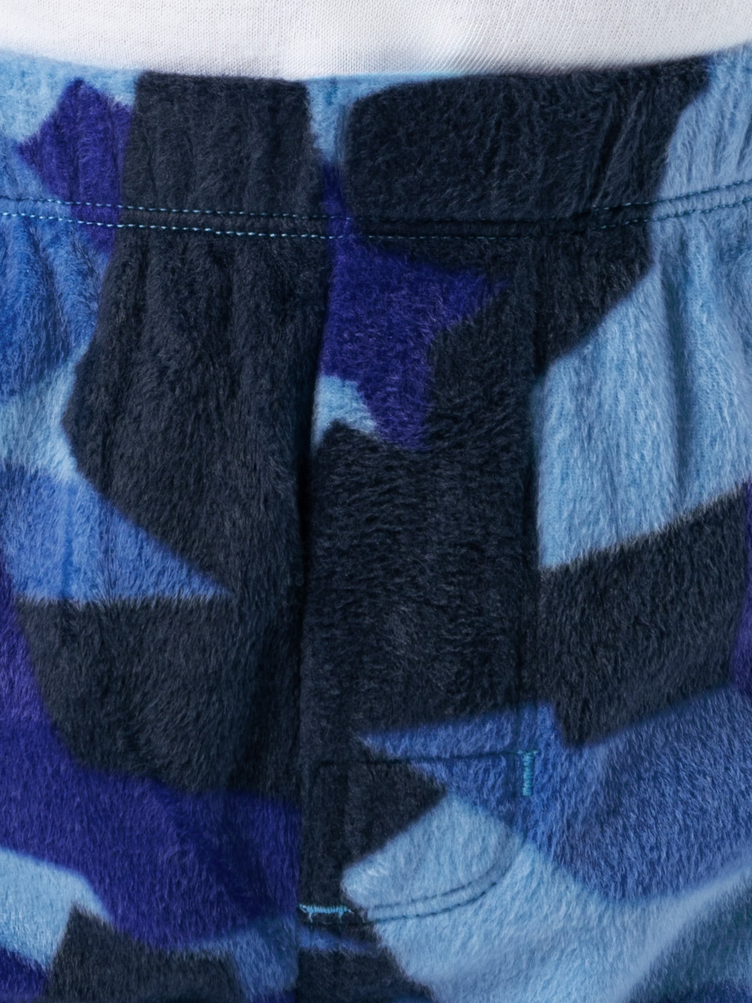 Fruit of the Loom Boy's Long Sleeve Fleece Pajama Set, 2-Piece, Sizes 4-16