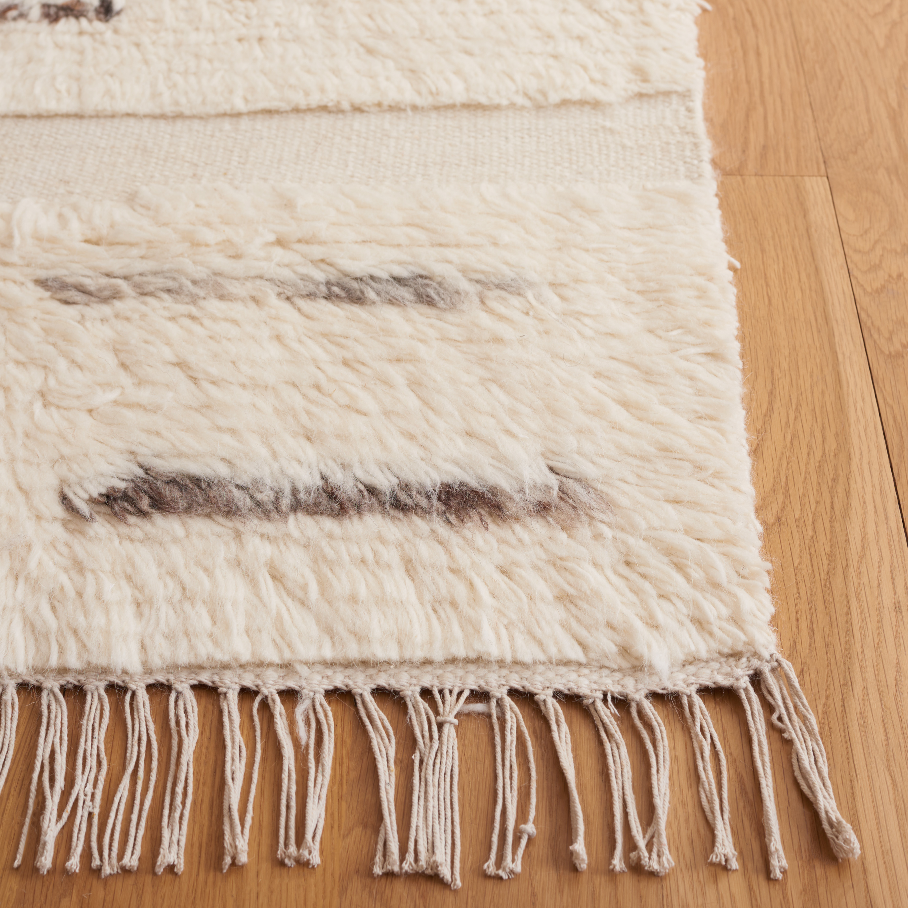 SAFAVIEH Kenya Avalon Distressed Area Rug, Gray/Ivory, 5' x 8'