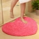 thumbnail image 4 of Xihbxyly Alfombra En Forma de Corazón, Chenilla Suave y Antideslizante, Absorbente y Lavable, Ideal para Baño, Salón, Dormitorio y Decoración de San Valentín. Tamaño: 40 X 50 Cm., 4 of 7