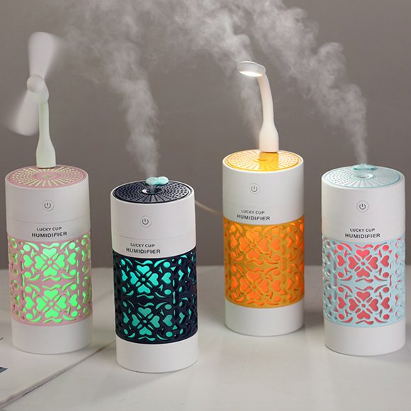 250ML Mini Humidificateur d'Air Tasse USB Diffuseur d'Arôme de Voiture à Ultrasons Diffuseur d'Huile Essentielle Électrique avec 7 Lumières LED de Couleur