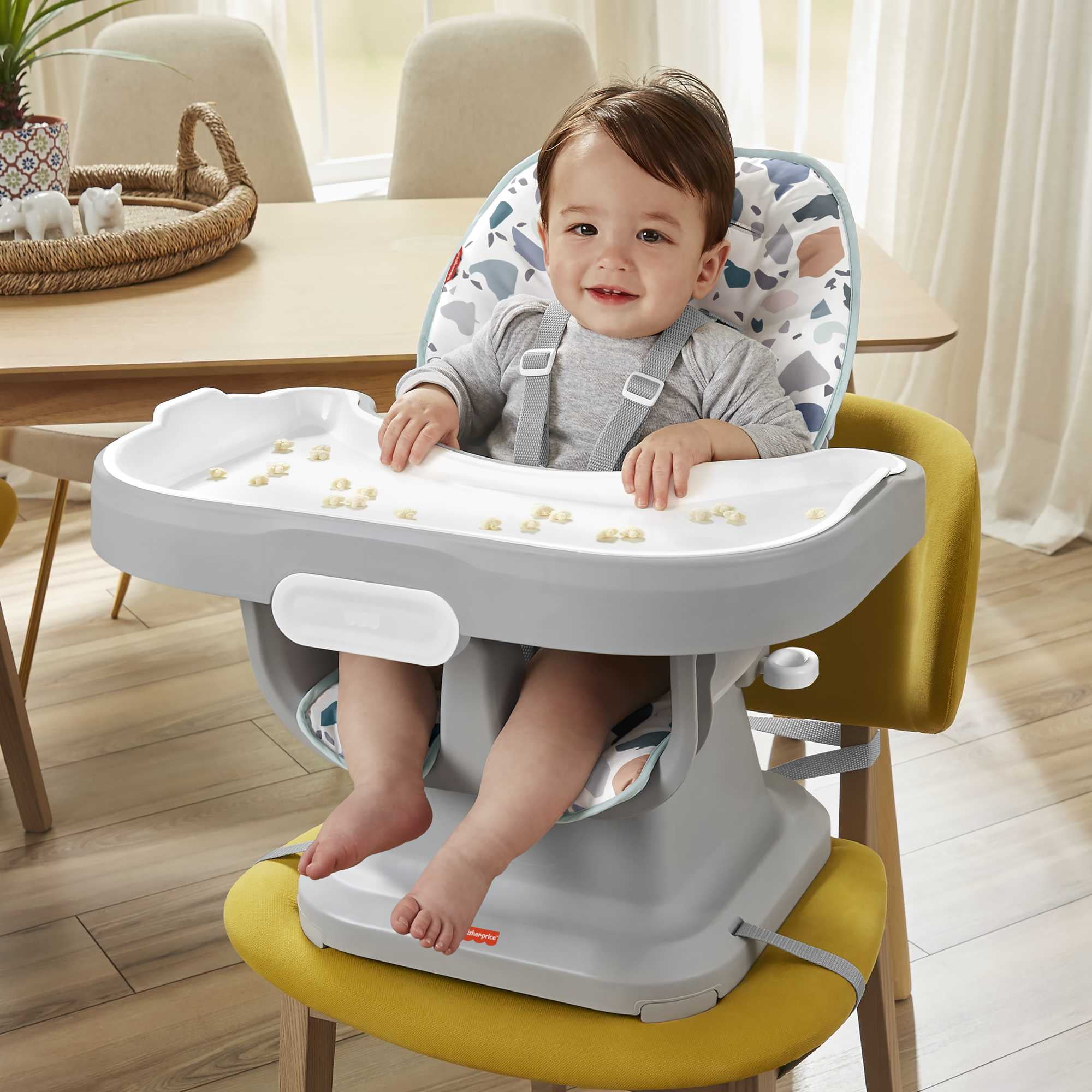 Fisher-Price SpaceSaver Simple Clean High Chair Baby to Toddler Portable Dining Seat, Pacific Pebble