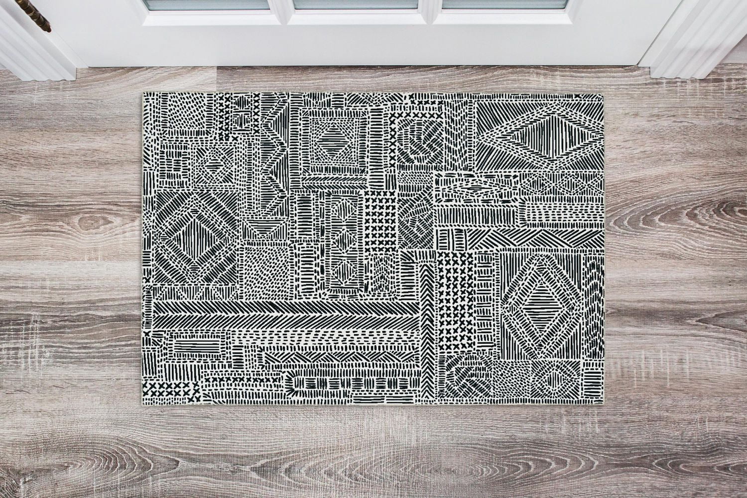 Cayden 2' x 3' Washable Accent Rug, Ivory and Black