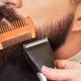 thumbnail image 5 of Peine para Barba CHAO Madera de Durazno con Funda de Cuero, 5 of 5