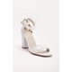 thumbnail image 1 of Vivian - Sandalias de novia de piel con encaje color marfil crema 26 CM, 1 of 5