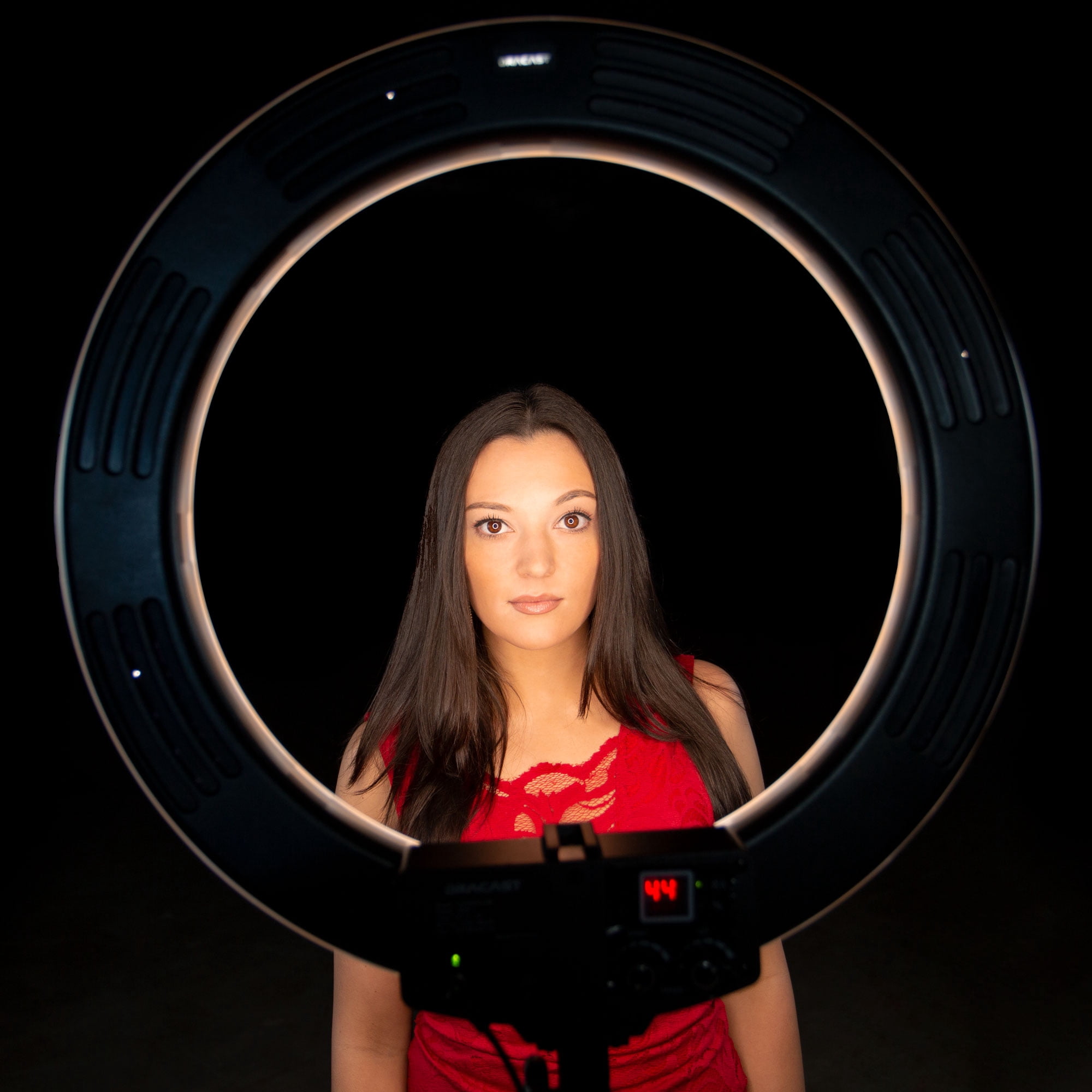 Dracast Halo Plus Series 180 Bicolor LED Ring light with Stand Kit