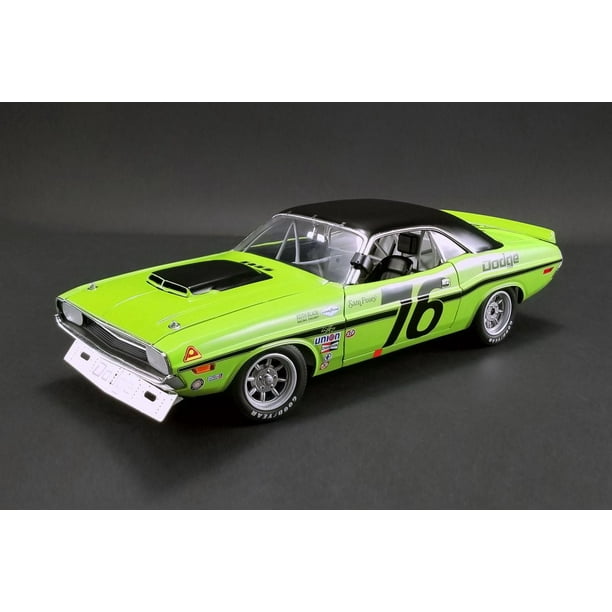 1970 Dodge Challenger Trans Am, Sam Posey #76 - Acme 1806009 - 1/18 Scale Diecast Model Toy Car